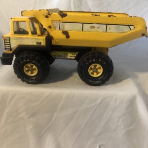 Tonka  DUMPER TRUCK XMB-975